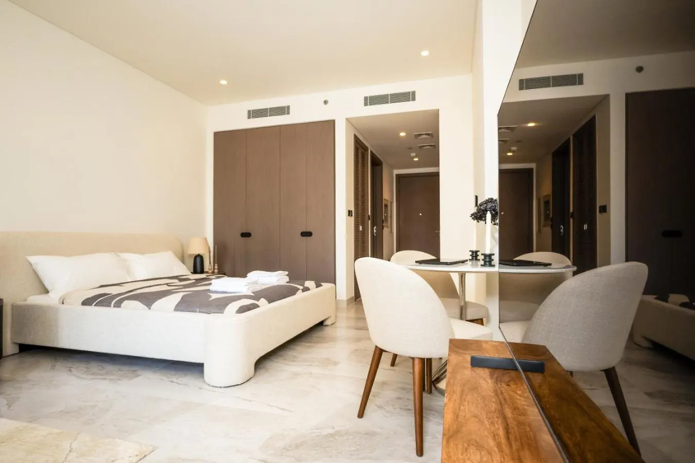 New Build Luxury With Burj View At Peninsula 5, Business Bay Apartment Dubai