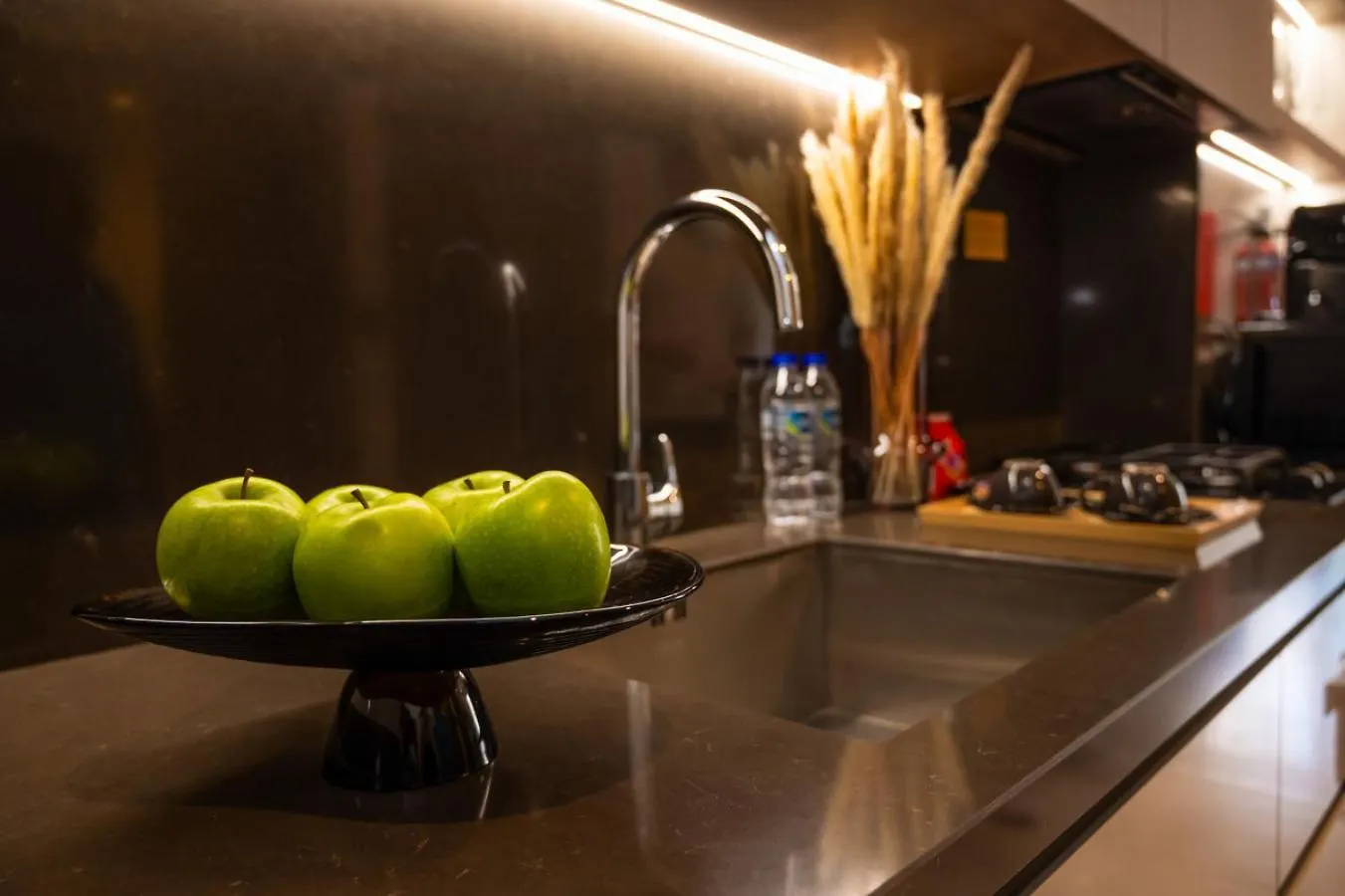 New Build Luxury With Burj View At Peninsula 5, Business Bay Apartment Dubai