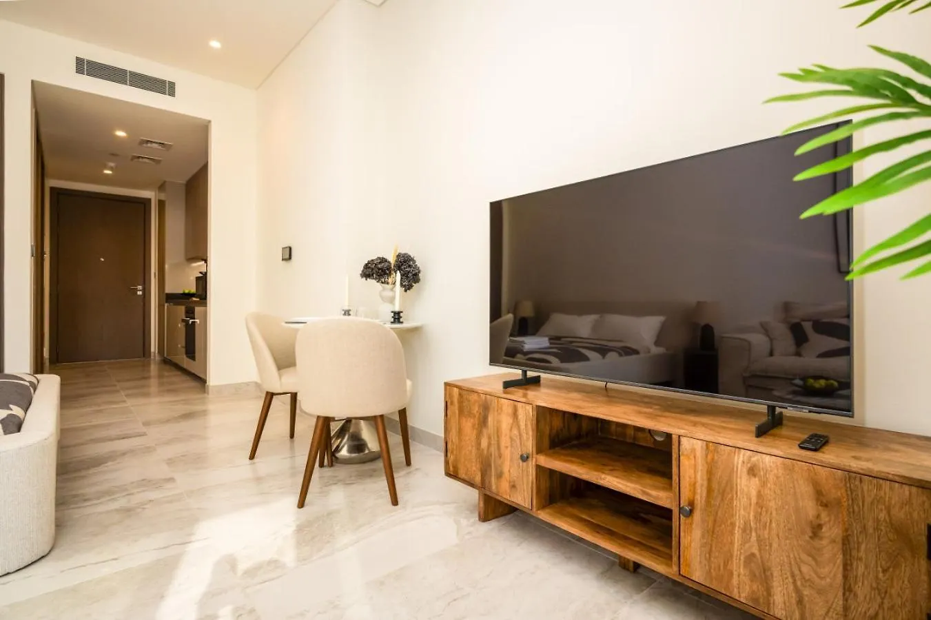 Apartamento New Build Luxury With Burj View At Peninsula 5, Business Bay Dubái