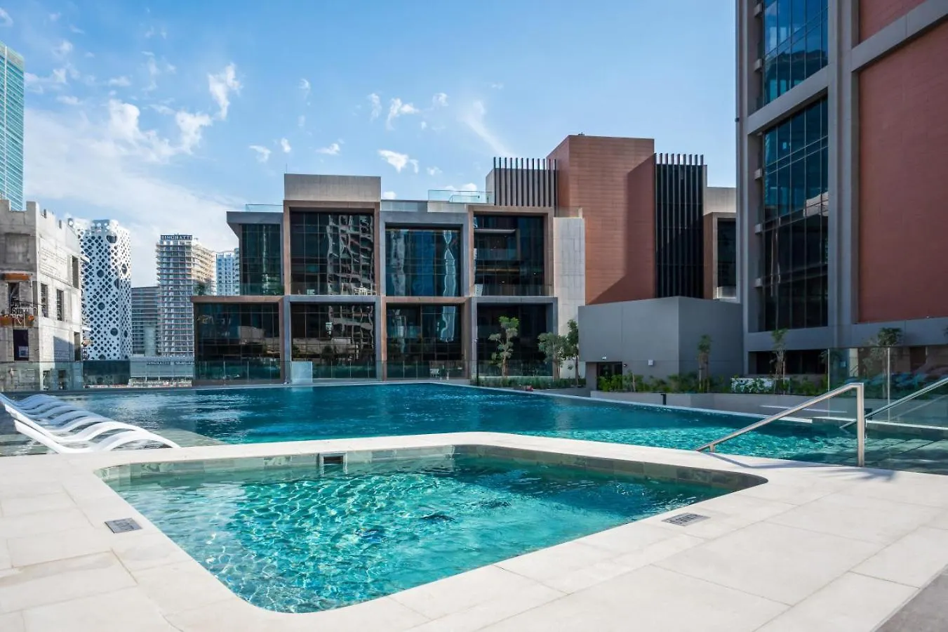 New Build Luxury With Burj View At Peninsula 5, Business Bay Apartment Dubai
